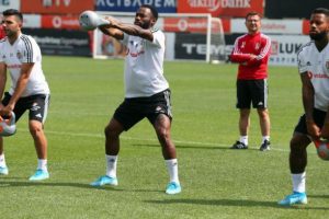 Beşiktaş kondisyon ve taktik çalıştı
