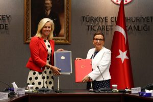 Bakan Pekcan: Hollanda ile aramızdaki ticaret hacmini 10 milyar dolara çıkabiliriz