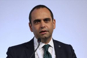 Obalı: 'BES'e 18 yaş altı kesim dahil edilmeli'