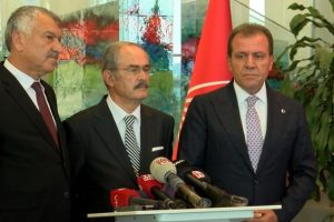 Külliyedeki toplantıya katılan CHP'li başkanlardan açıklama