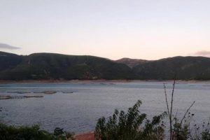 Dengesini kaybedip suya düştü... Gözden kayboldu