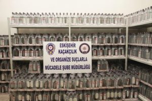 2 bin 208 şişe etil alkol ele geçirildi