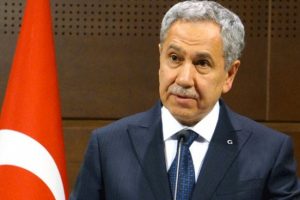 Arınç'tan Bülent Turan'a: Boyundan büyük işlere karışma
