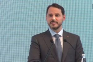 Bakan Albayrak: Enflasyonda eylülde tek haneli rakamları yakalayacağız