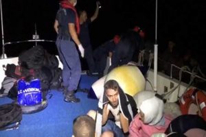 İzmir'de 182 düzensiz göçmen yakalandı