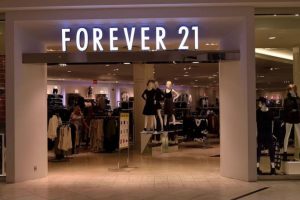 Forever 21 100 mağazasını kapatacak!