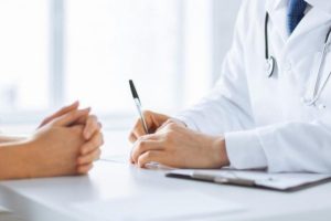 'Satılık doktor' ilanına tepki yağdı!