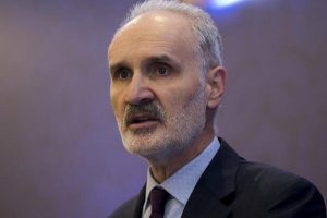 ''Ticari kredi faiz oranları daha da aşağıya inmeli''