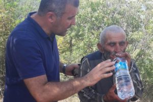 Kayıp alzheimer hastası, ormanda bitkin halde bulundu