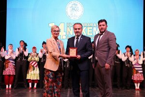 Bursa'da Balkan festivaline muhteşem gala