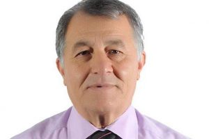Profesörü dolandıran sanığa hapis cezası