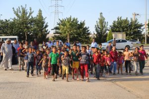 Servis verilmeyince, mahalledeki 150 öğrenci okula başlayamadı