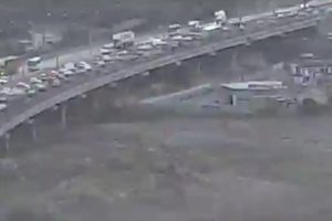 Trafiği kilitleyen kazanın görüntüsü ortaya çıktı