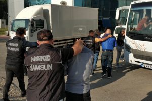 Zehir tacirleri cezaevi yolcusu