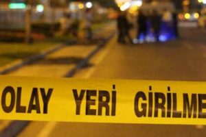 Husumetlisini sokak ortasında tabancayla vurarak öldürdü