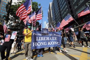 Hong Kong'da protestolar sürüyor