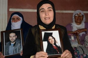 HDP önündeki eylemde 13'üncü gün; aile sayısı 34 oldu