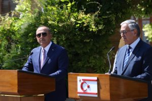 Çavuşoğlu'ndan Rum Dışişleri Bakanı'na sert tepki: Nikos sınırı aşmasın