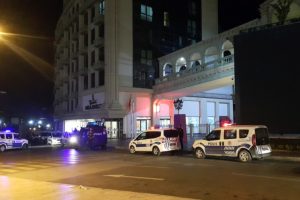 Gaziosmanpaşa'da AVM'ye ateş açtılar