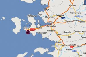İzmir'de korkutan deprem