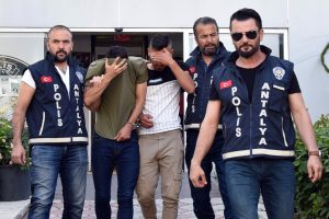 Trans bireyi 22 bıçak darbesiyle öldüren sanık hakim karşısında