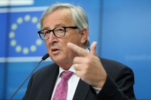Juncker: Anlaşmasız ayrılık riski çok gerçekçi