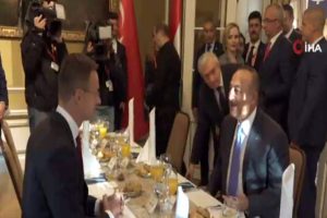 Bakan Çavuşoğlu, Macar mevkidaşı Szijjarto ile görüştü