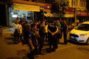İki grup arasında taşlı-sopalı kavga: 2 yaralı, 5 gözaltı