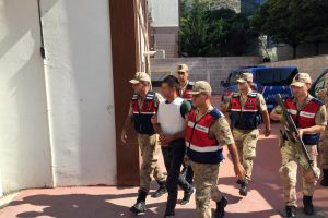 Köy muhtarı av tüfeğiyle vurularak öldürüldü