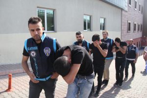 Narkotik polisinden uyuşturucu operasyonu: 6 tutuklu