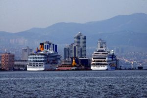 Kruvaziyer gemileri İzmir'e yeniden demir atacak