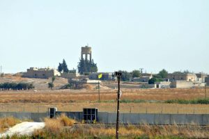Terör örgütü sınırın sıfır noktasında mevzilendi