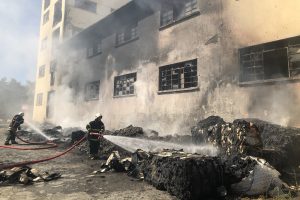 Çorlu'da geri dönüşüm deposunda yangın