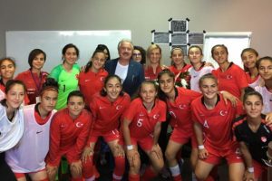 17 Yaş Altı Kız Milli Futbol Takımı, Moldova'yı 4 golle geçti