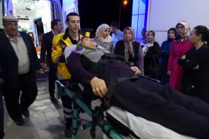 Aksaray'da otomobil şarampole düştü: 2 yaralı