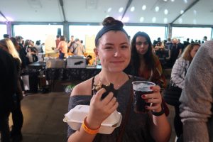 Londra'da siyah yemek festivaline yoğun ilgi