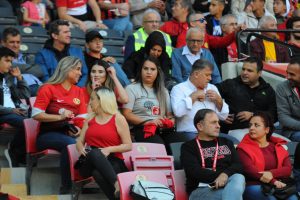 Eskişehirspor taraftar desteğiyle kazandı