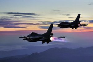 F-16'lar Suriye hava sahasında uçtu