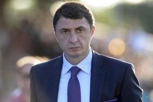Şota Arveladze, Pakhtakor ile şampiyonluğu garantiledi