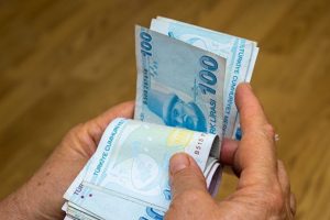 Yüz binlerce memurun gözü kulağı orada! En az 20 bin TL artacak
