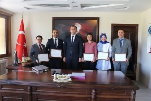 Proje geliştiren öğretmenlere başarı belgesi verildi