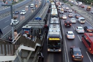 Metrobüslerden yıllık 165 milyon dolar gelir elde ediliyor