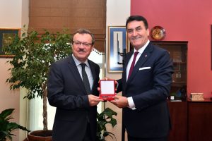 Bursa Uludağ Üniversitesi Rektörü Kılavuz'dan Başkan Dündar'a ziyaret