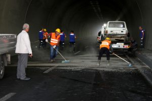 Tünelde araç yangınına müdahale tatbikatı