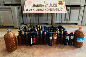 Manisa'da 207 bin 750 litre kaçak üretim şarap ele geçirildi