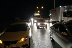 Bursa trafiğini kilitleyen kazalar!