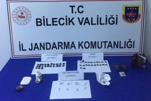 Satışa hazır 22 paket eroin ele geçirildi
