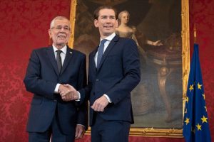 Avusturya'da hükümet kurma yetkisi Sebastian Kurz'da