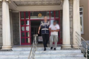 Didim'de aranan şahıslara yönelik operasyon düzenlendi