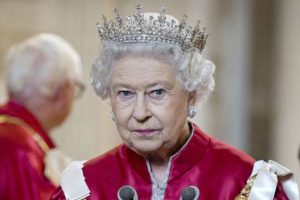 Kraliçe Elizabeth sarayına personel arıyor: Yıllık 157 bin TL maaş